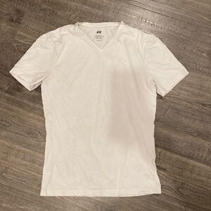 H&M V-Neck Slim Fit Stretchy T-Shirt White Size S